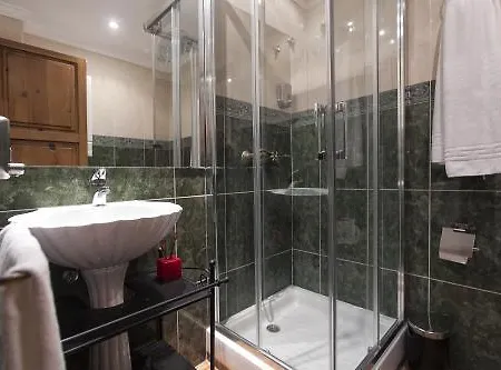 Apartmanhotel Puerta De Aduares Marbella