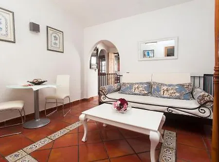 Puerta De Aduares Hotel