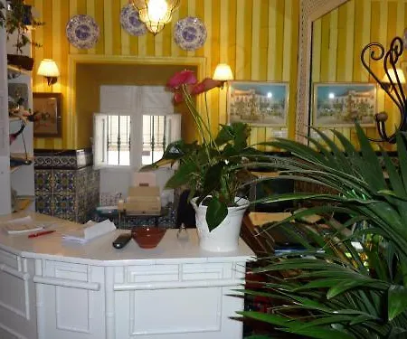 Puerta De Aduares Hotel 2*